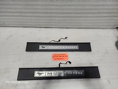 19 Ford Mustang 5.0 Gt Oem Illuminated Door Sill Trim Left Right 18-23 • $49.99