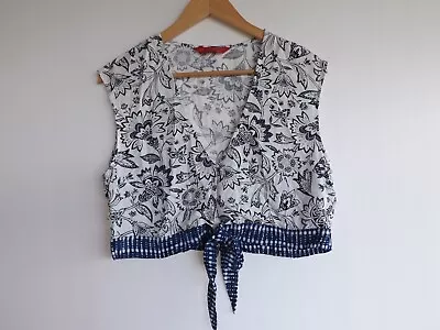 $25 • Buy Tigerlily Top 12 Womens Cropped Button Up Blue White Hem Tie Floral
