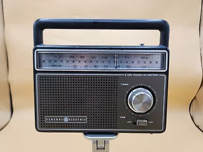 GE General Electric Vintage AM/FM Radio Model 7-2825G Tested Works  • $18