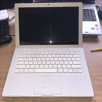 Apple Macbook Model A1181 For Parts • $24.95