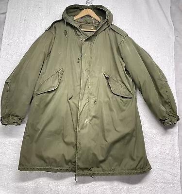 Vintage Army Fishtail Parka And Liner Mens Medium M-1951 Korean War Military • $199.95