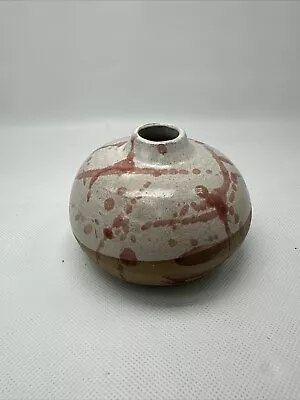 Vintage Studio Art Pottery White Pink Ceramic Short Small Vase Decor 5” Signed • $29.99