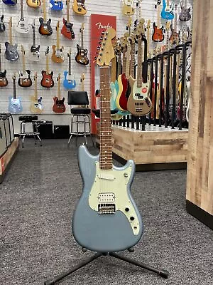 Fender Duo Sonic Ice Blue Metallic • $599.99