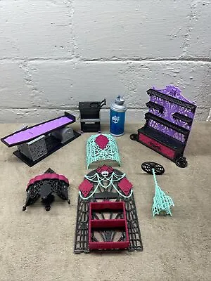 Monster High Furniture Lot • $26.21