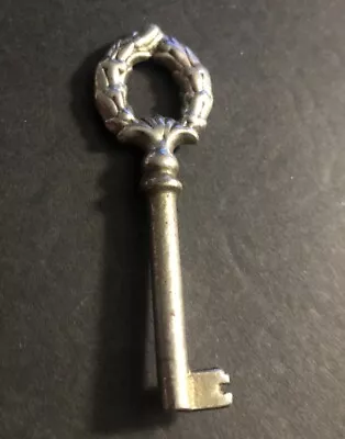 Vintage / Antique Grandfather (?) Ornate Silver CLOCK  Key • $11.98