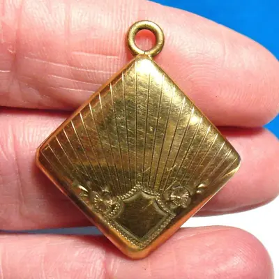 Gold Filled Square Locket Vintage Striped Shield Design 6.9 Grams 1 Inch • $150