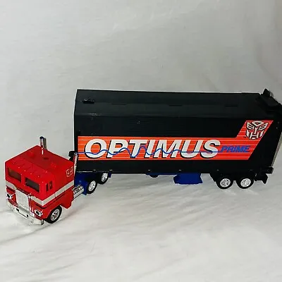 Optimus Prime Transformers G2 Electronic Autobot Leader 1992 Tractor Trailer • $49.95