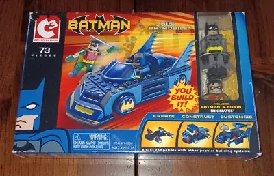 Minimates BATMAN C3 DC  MINI BATMOBILE W/ BATMAN And ROBIN  • $44.99