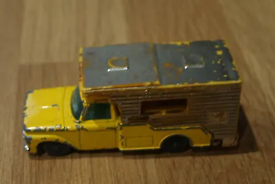 Husky Vintage Ford Camper • $6.15