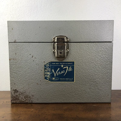 $38 • Buy Vintage VERSA FILE Rustic Industrial Metal Storage Lock Box Document Size No Key