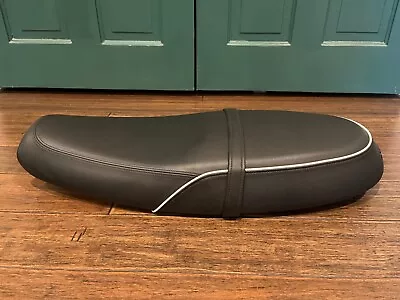 Triumph Bonneville T100 Motorcycle Seat Fits 2017-2020 Part No. T2305765 • $165