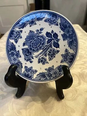 Pair Delft Blauw Wall Plate Floral Hand Painted Holland 7” • $20