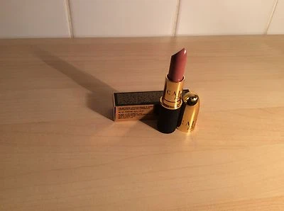 £16 • Buy Caitlyn Jenner M.A.C Limited Edition Lipsticks Authentic Red 