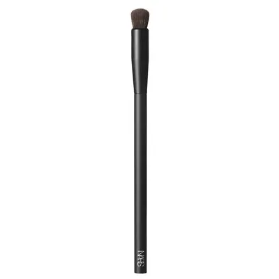 Nars Soft Matte Complete Concealer Brush • £16.99