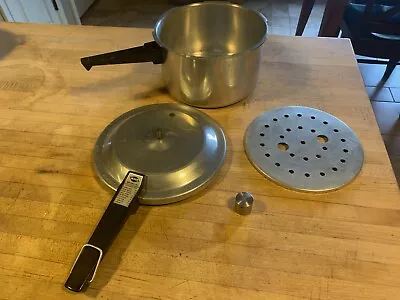 Vtg Mirro Aluminum 4QT Pressure Speed Cooker M-0404  W/Trivet & Jiggler USA • $24