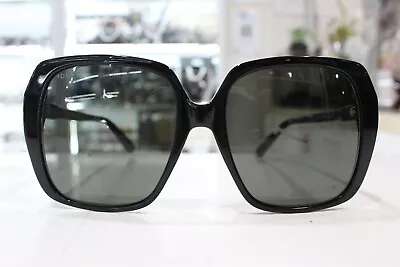 $429 • Buy Gucci GG0533SA Oversized Square Sunglasses Black