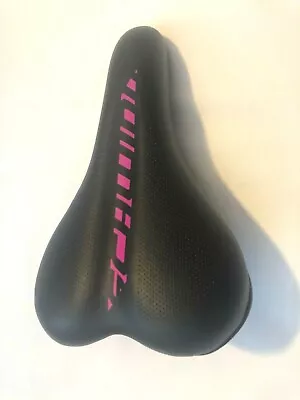 Schwinn Pink Argyle And Black Cushioned Ladies Polyurethane Bike Seat Stay Clamp • $19.99