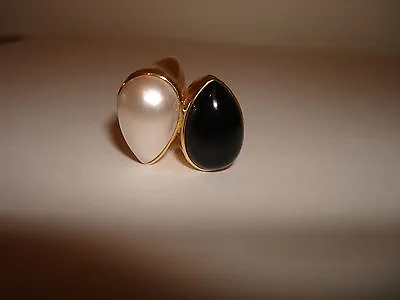 Vintage Bypass Unique Black Onyx Mabe Pearl Ring 14 Karat Yellow Solid Gold 7.5 • $698.95