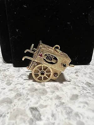 14k Gold Music Box Wagon Charm • $1959