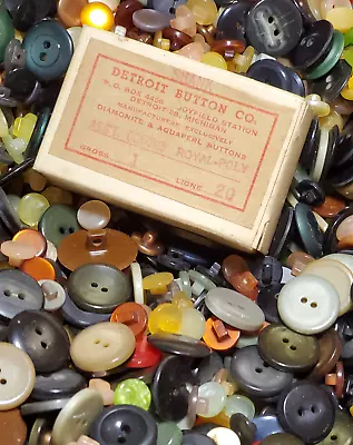 2 Pounds Lbs Of Vintage 50s Era Buttons Detroit Button Co Crafts Mixed Lots Colo • $12