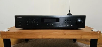 £500 • Buy Rotel T14 Fm/dab+ Tuner & Wifi Network Streamer - Silver