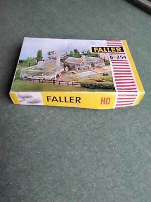 Faller B-254 Green Houses HO Kit • £19.99