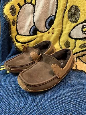 Ugg Australia Byron Leather Moc Slippers Shearling Lined 5102 Men 9 US Brown • $40