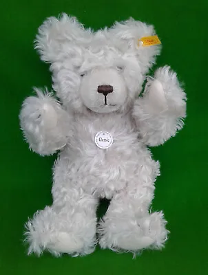 £44.99 • Buy 16” Steiff Classic Growling Jointed Teddy Bear (005268).