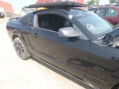 (LOCAL PICKUP ONLY) Passenger Front Door Electric Coupe Fits 05-09 MUSTANG 15080 • $164.39