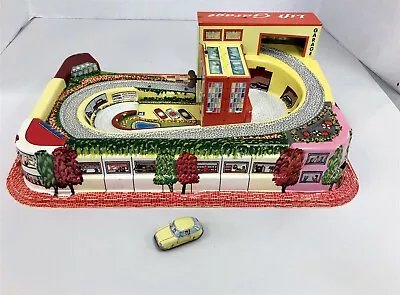 !! 1950's Wind Up Lift Garage Beautiful Shape Made In Western Germany  • $20