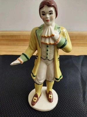 $25 • Buy Vtg. Ceramic Arts Studio Colonial Man Figurine, Single And Unmarked. 