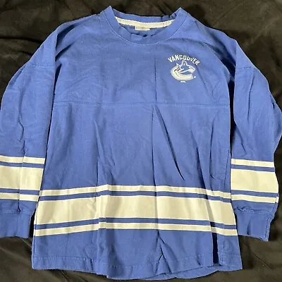 VANCOUVER CANUCKS Hockey Big SpellOut Long Sleeve T Shirt Jersey Sz Small Nhl • $6.50