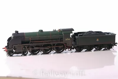 Class N15 4-6-0 30764  Gawain  In BR Green By Hornby R2581 • £94