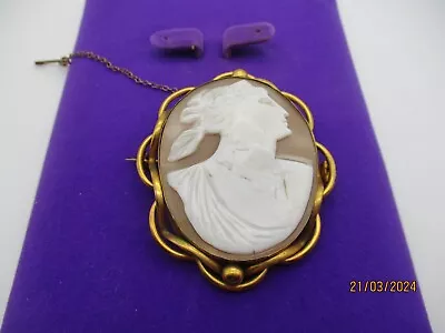 1 Large Pinch Beck Cameo Brooch With Pipe Pattern Frame Mount Cameo 50 By 40mm. • £45