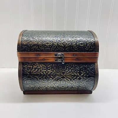 Vintage Hinged Latched Bamboo And Copper Keepsake Box • $22