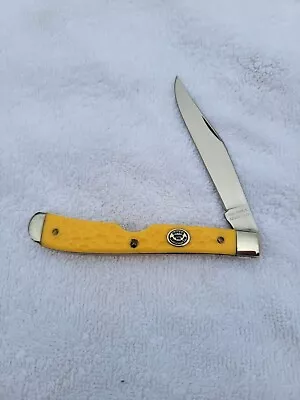 Moore Maker Matador Texas USA Easy Open Slim Trapper Knife Yellow Handles New • $40