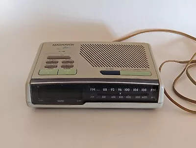 Magnavox AJ3280 The Nightline AM FM Dual Alarm Clock Radio - Tested & Working • $24.99