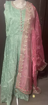 £15 • Buy Ladies Size XL Pista Green Long Anarkali Churridar Indian Suit Sleeveless 