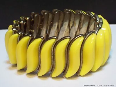 Retro Yellow Lucite Stretch Bracelet Signed Bergere MCM Metal Bangle Plastic Vtg • $24.99