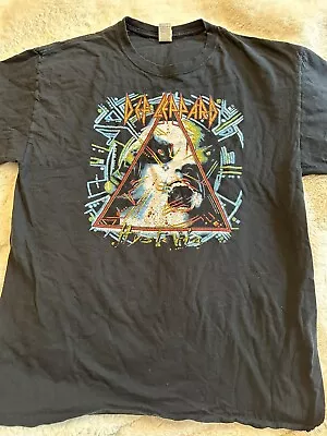 VTG Def Leppard Shirt Mens Large Black Crew Neck Rock Band Concert Graphic Tee • $10.99