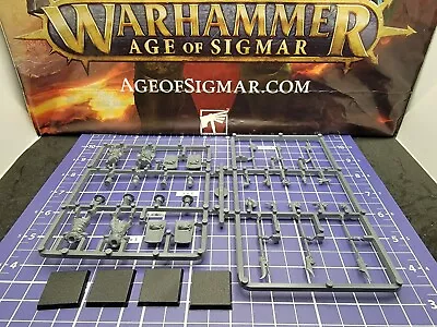 Warhammer Old World Fantasy Bretonnian Men-at-Arms NEW On Sprue With Bases • $11.85