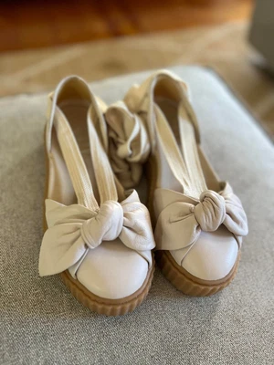 $10 • Buy Puma-X-Fenty-Rihanna-Bow-Creeper