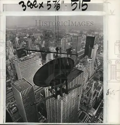 1960 Press Photo Parabolic Reflector Of Radar Detection System RCA Building NY • $29.88