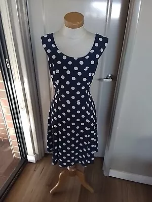 Lovely Review Dress Size 12 Good Con • $9.99