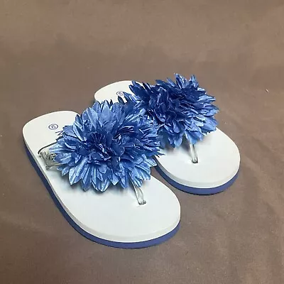 Girls Sky Blue Flower Sandals Flip Flops Size 9 Kids Max Collection • $14.99