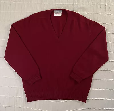 J & D McGeorge Pure Cashmere Sweater Men's 44 Red V Neck Scotland Made Pullover • $39.19