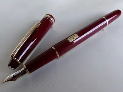 Montblanc Meisterstuck Classique 144 Fountain Pen Burgundy 14K F Nib • $259.99