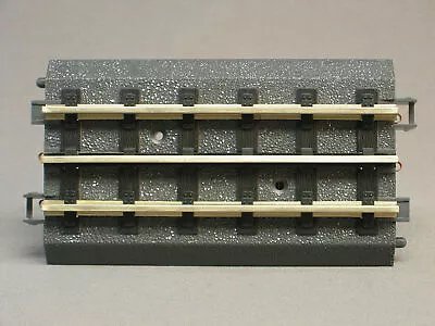 Brand New Mth # 40-1016 O Gauge 5 Inch Realtrax Straight Track Section 3 Rail  • $5.79