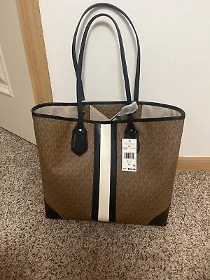 Brand New Woman's Handbag Michael Kors Eva Large Tote With Matching Wallet. • $225