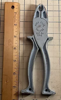 Vintage 7   Buss Fuse Puller Remover Cat. No FP-2 • $6.20